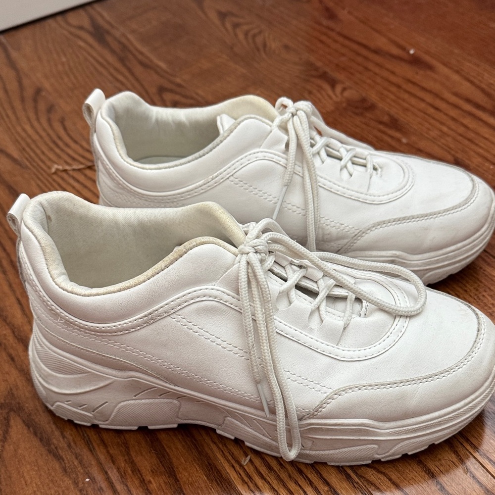 Women White Sneakers